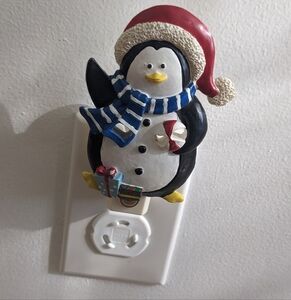 Cute Christmas Penguin Nightlight. 2 prong.